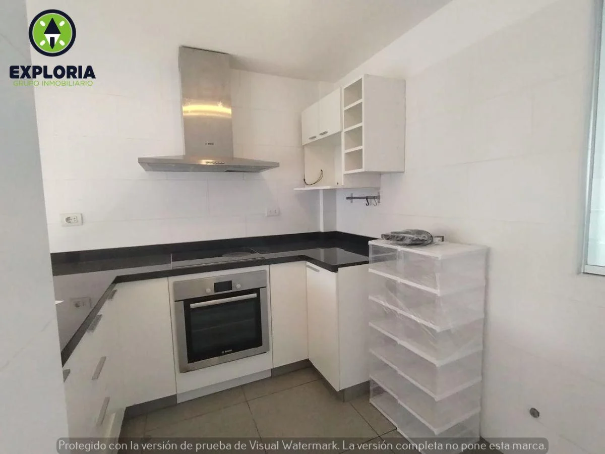 Lindo Departamento en Venta de 2 Dorm. en Miraflores