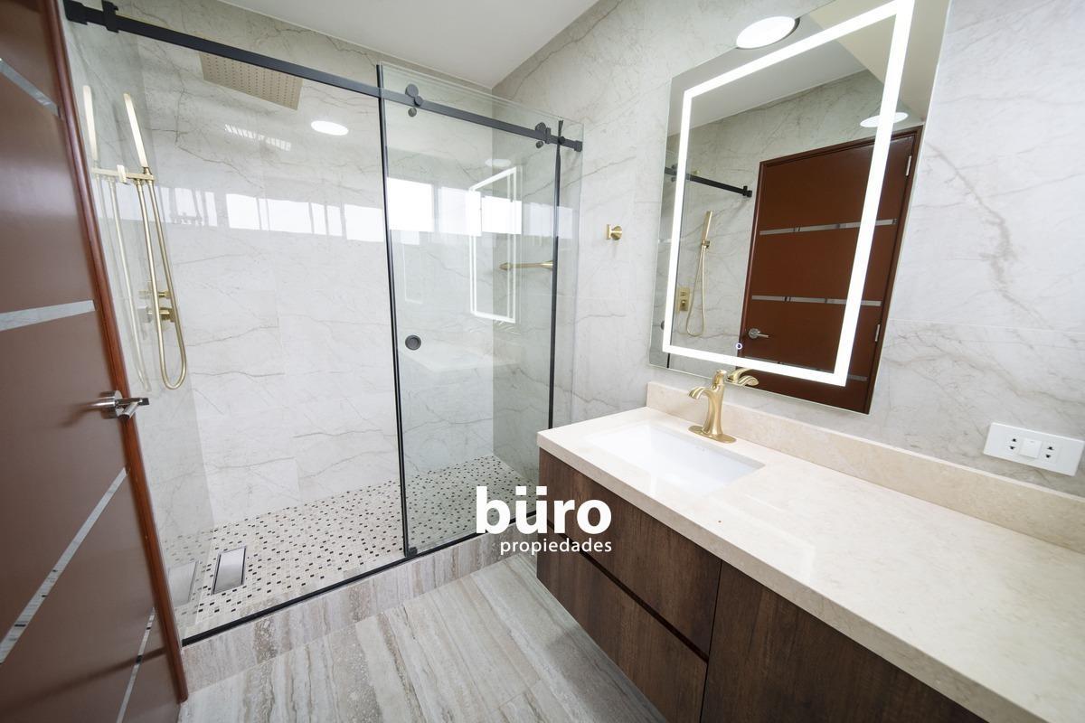 Lujoso Departamento en Venta en San Isidro Frente Al Golf