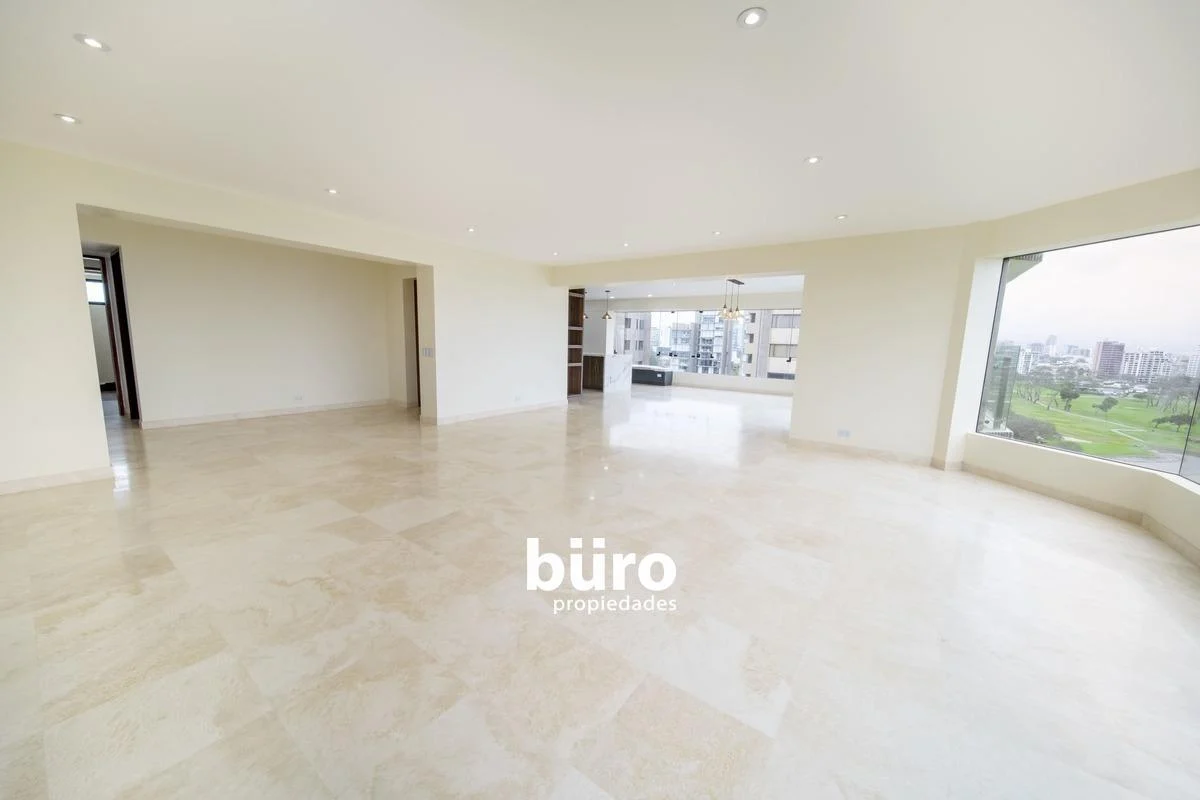 Lujoso Departamento en Venta en San Isidro Frente Al Golf