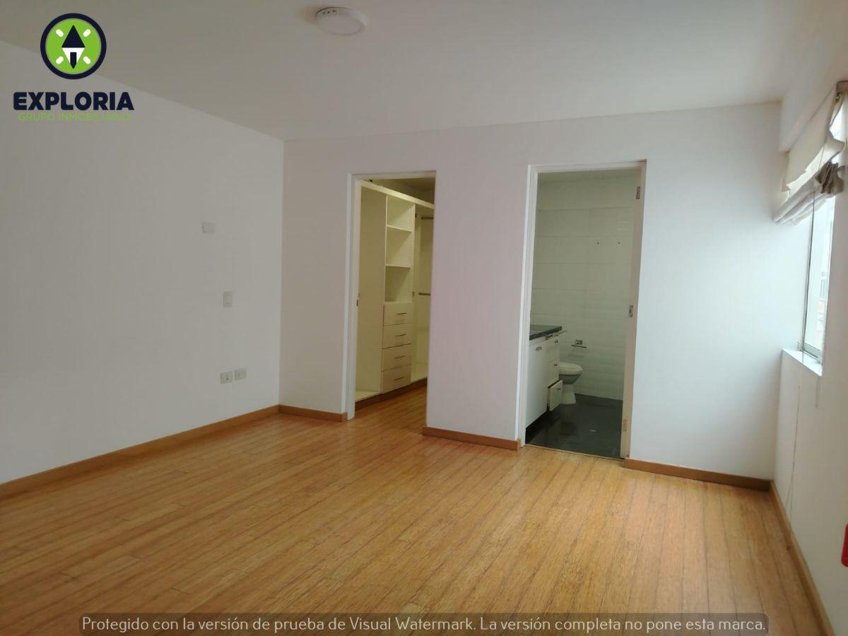 Lindo Departamento en Venta de 2 Dorm. en Miraflores
