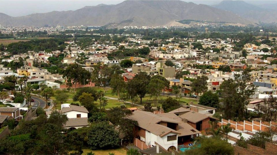 LA MOLINA