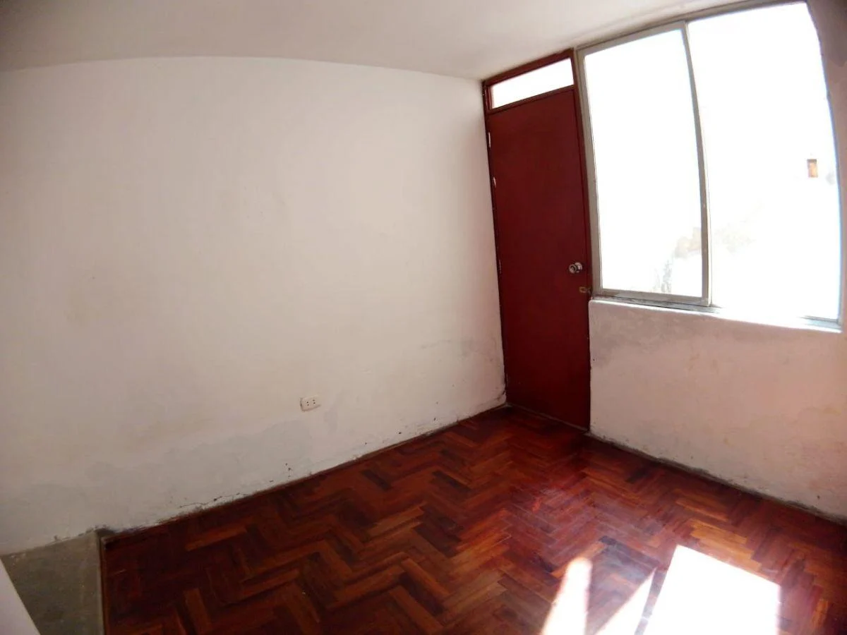 Casa Como Terreno en Venta, Ate