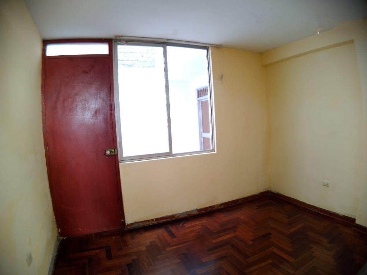 Casa Como Terreno en Venta, Ate