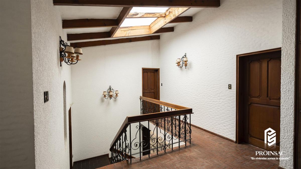 Casa Como Terreno en Zona Tranquila – La Planicie, La Molina