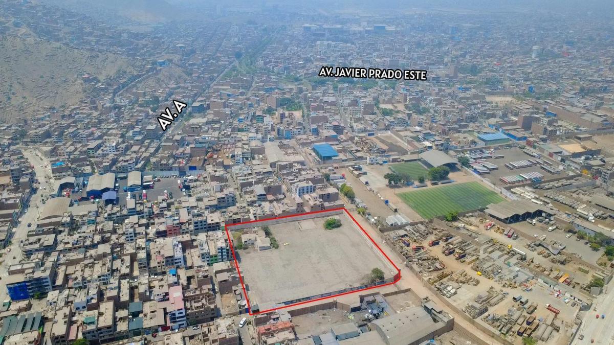 Venta de Terreno Ate 10 403 m² Cerca a 5 Min Puruchuco