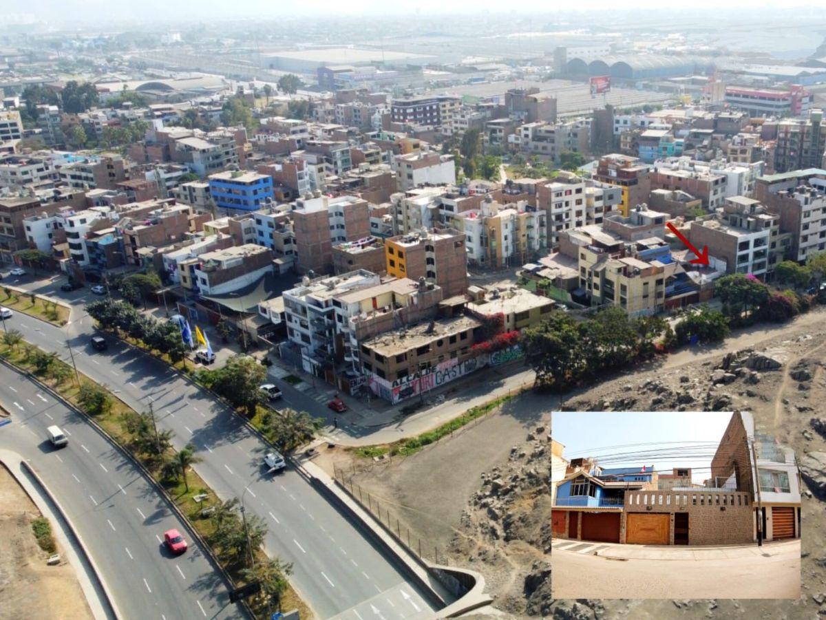Casa Como Terreno en Venta, Ate
