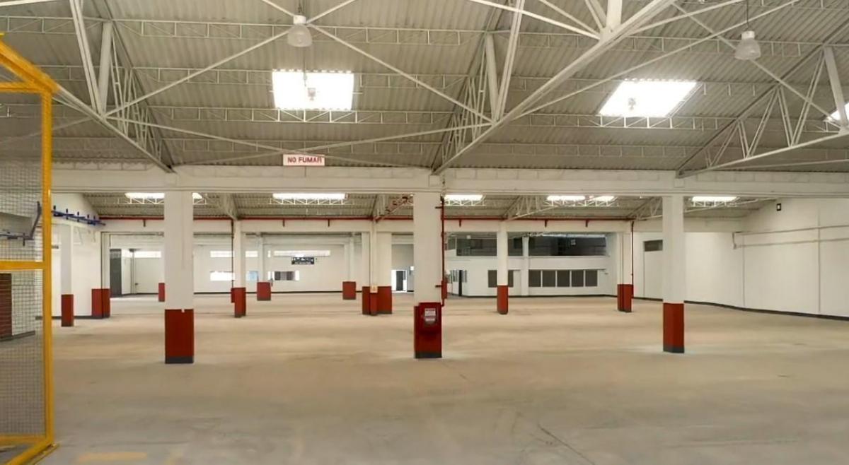 Local Industrial en Venta – 13,000 m² – Ate