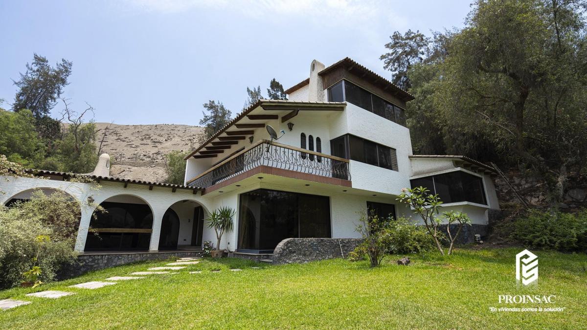 Casa Como Terreno en Zona Tranquila – La Planicie, La Molina