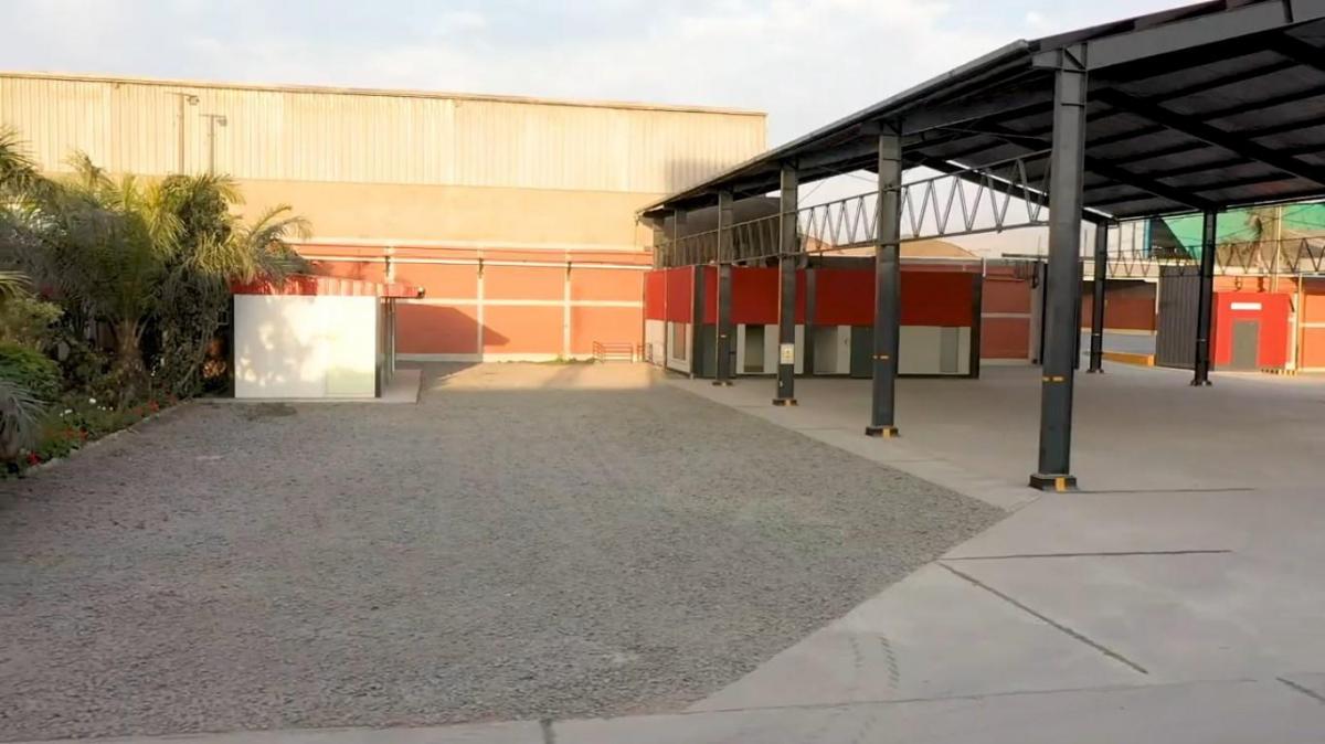 Local Industrial en Venta – 13,000 m² – Ate