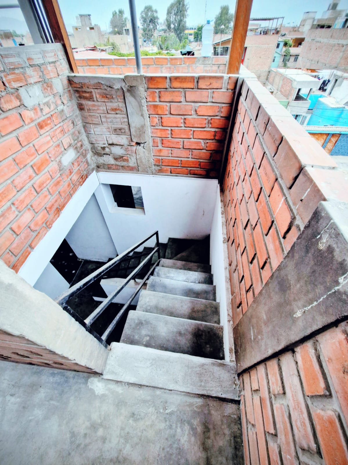𝗦𝗘 𝗩𝗘𝗡𝗗𝗘 𝗔𝗠𝗣𝗟𝗜𝗢 𝗧𝗥𝗜𝗣𝗟𝗘𝗫 𝟭𝟳𝟬.𝟬𝟬 𝗠𝟮 𝗘𝗡 𝗕𝗢𝗡𝗜𝗧𝗔 𝗨𝗥𝗕𝗔𝗡𝗜𝗭𝗔𝗖𝗜𝗢𝗡 𝗦𝗔𝗡𝗧𝗔 𝗜𝗦𝗔𝗕𝗘𝗟 𝗗𝗜𝗦𝗧𝗥𝗜𝗧𝗢 𝗗𝗘 𝗖𝗔𝗥𝗔𝗕𝗔𝗬𝗟𝗟𝗢