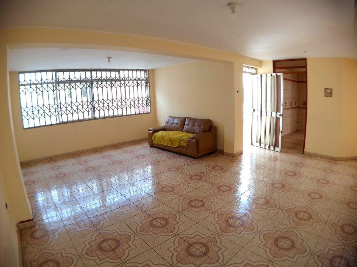 Casa Como Terreno en Venta, Ate
