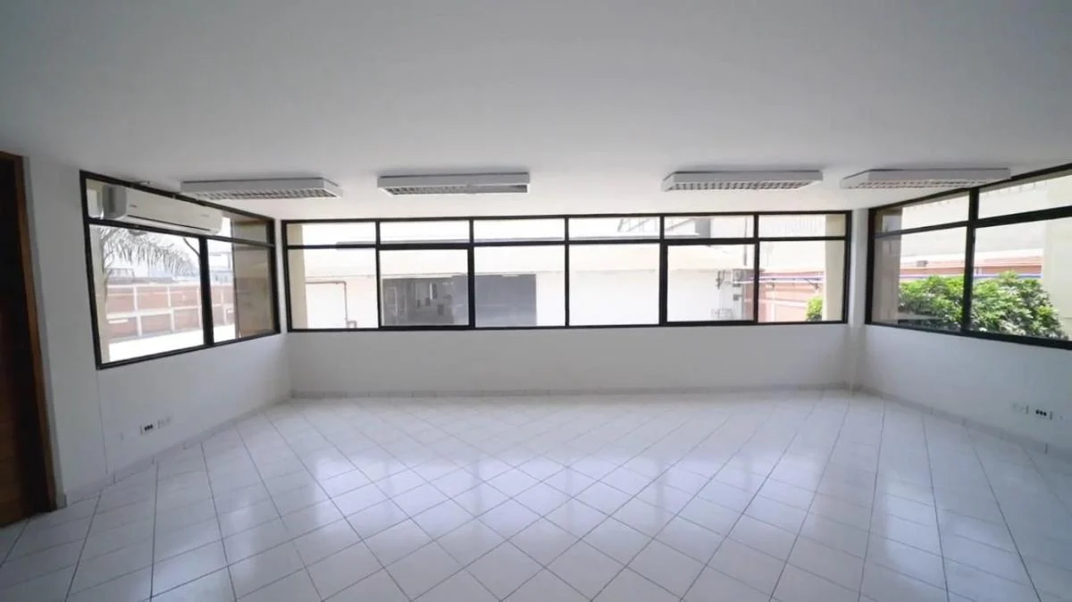 Local Industrial en Venta – 13,000 m² – Ate