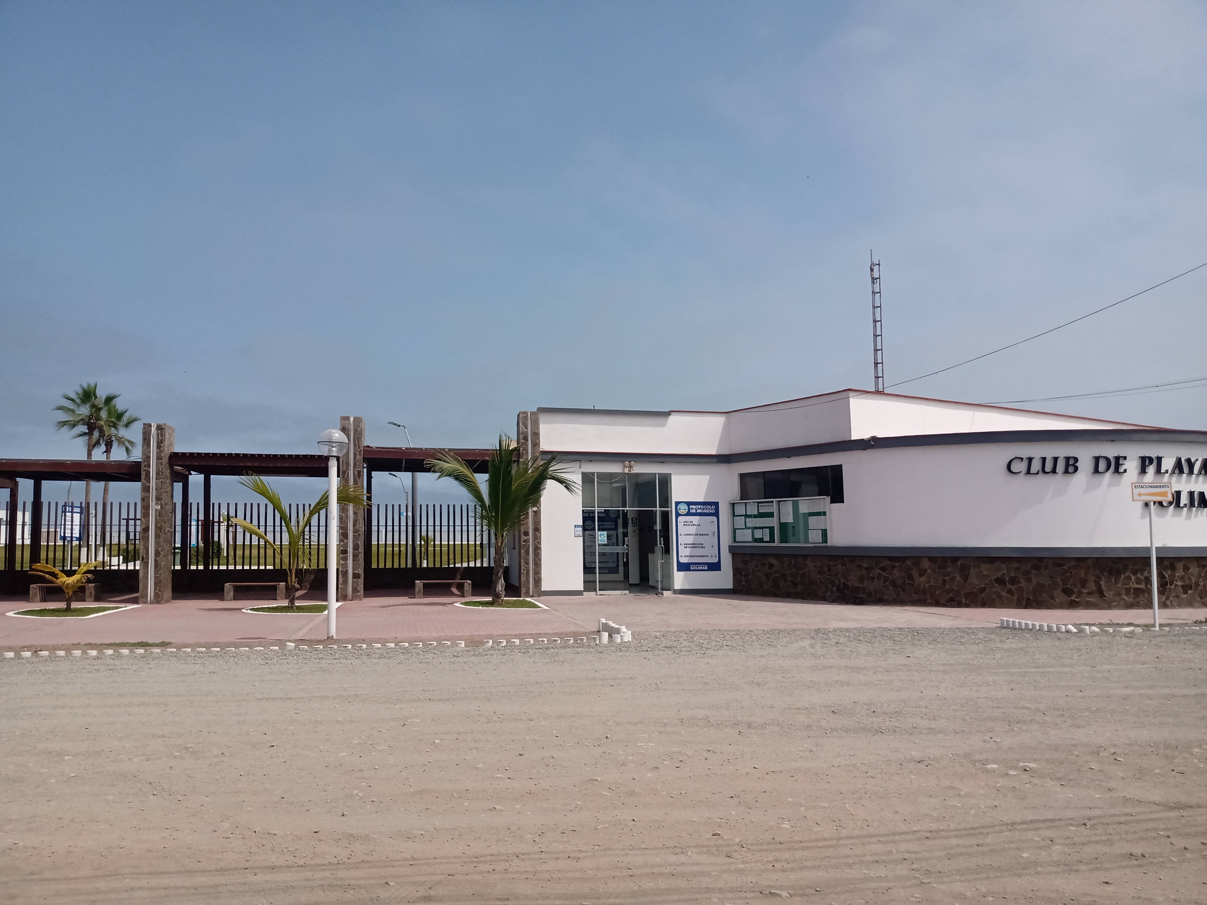 SE VENDE AMPLIA CASA EN LURIN – SOLIMAR