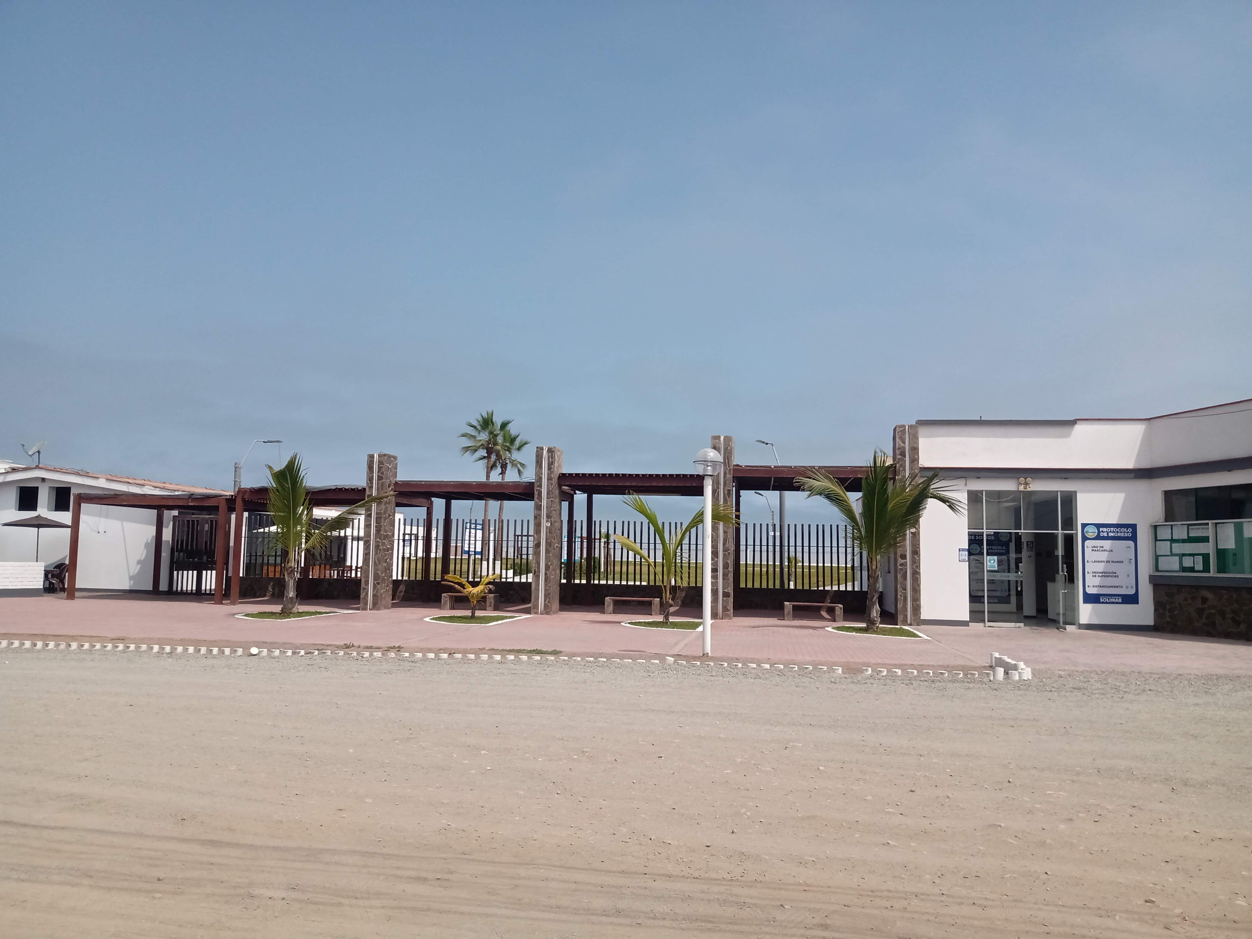 SE VENDE AMPLIA CASA EN LURIN – SOLIMAR