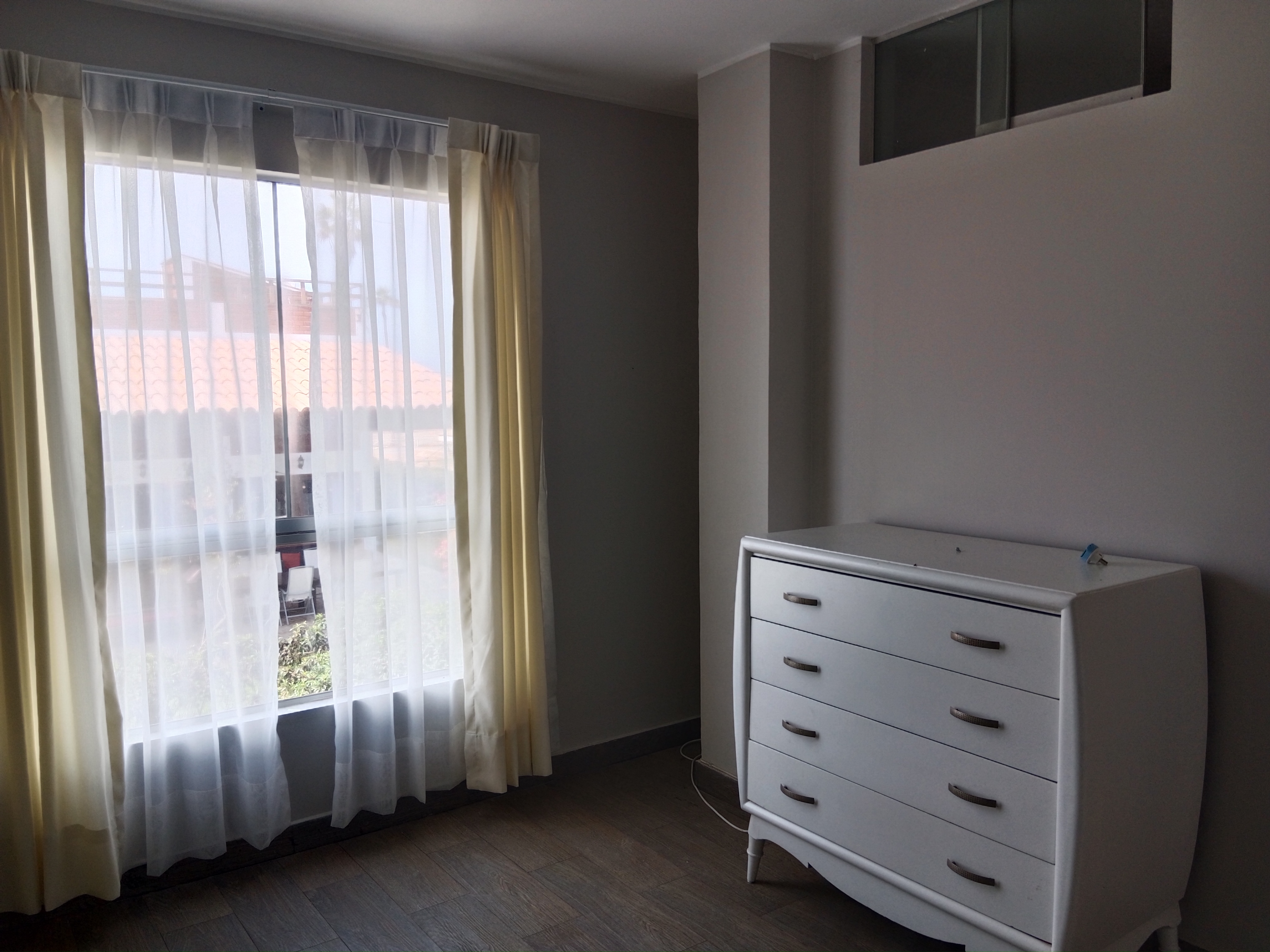 SE VENDE AMPLIA CASA EN LURIN – SOLIMAR