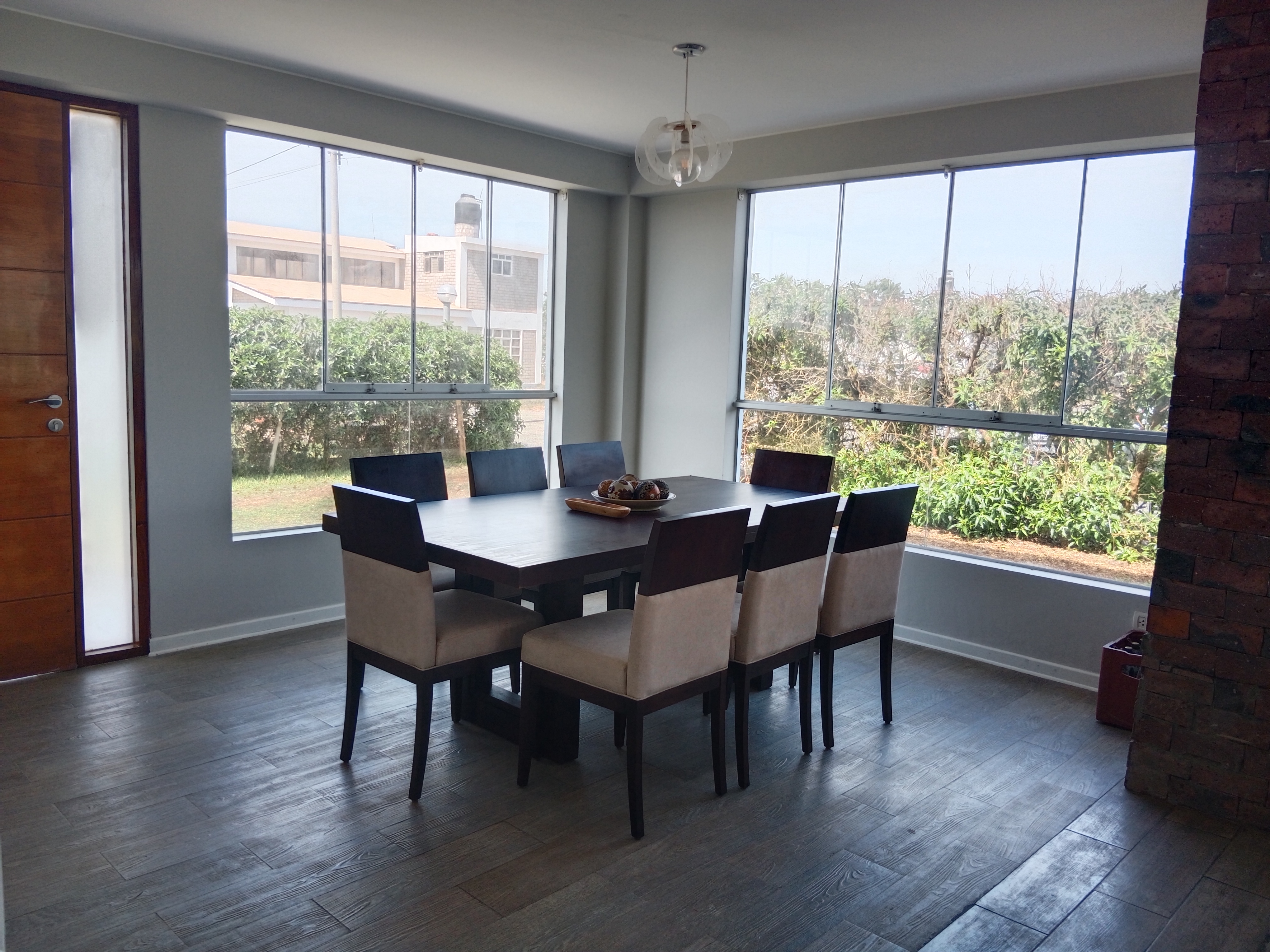 SE VENDE AMPLIA CASA EN LURIN – SOLIMAR
