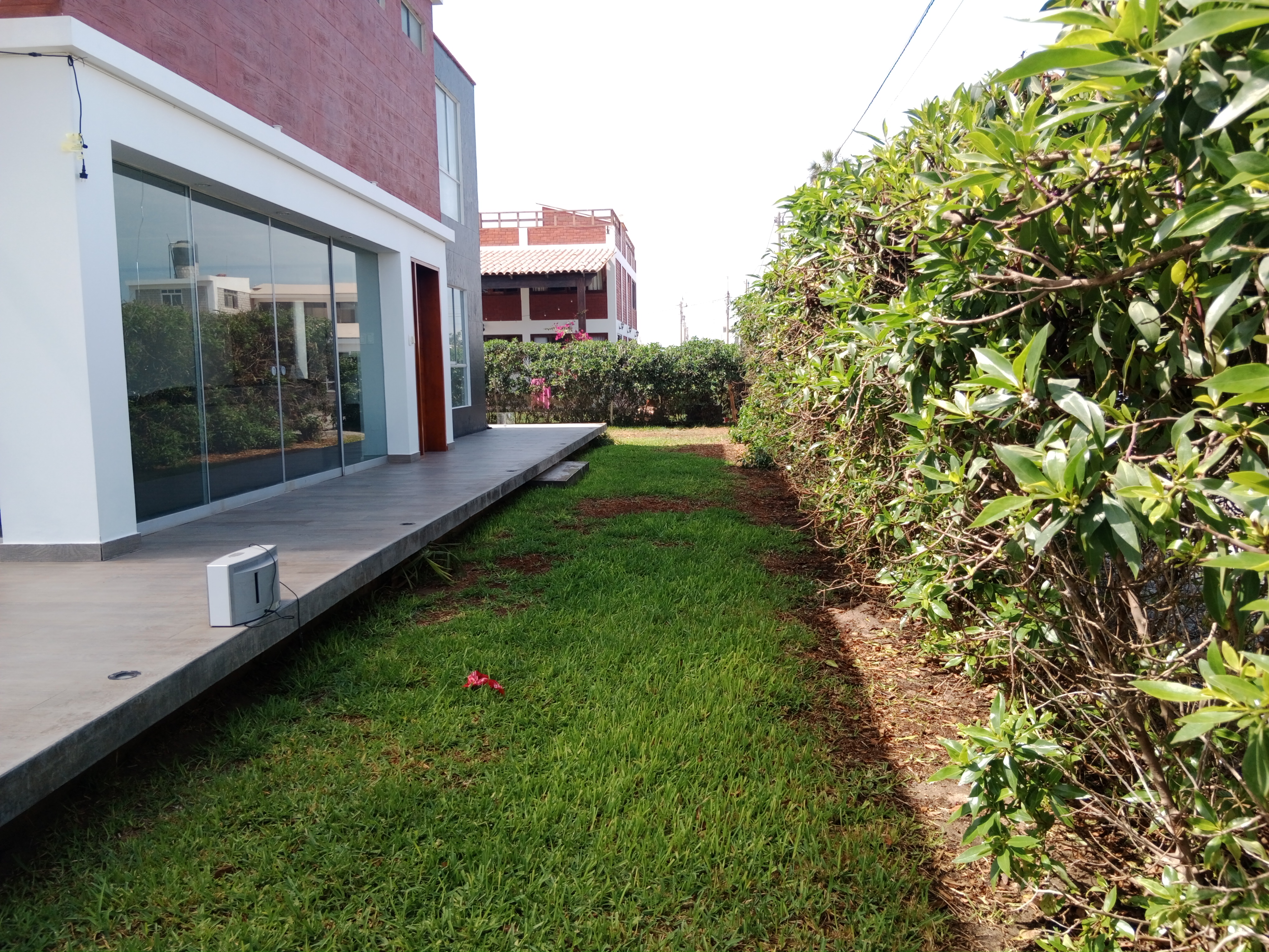 SE VENDE AMPLIA CASA EN LURIN – SOLIMAR