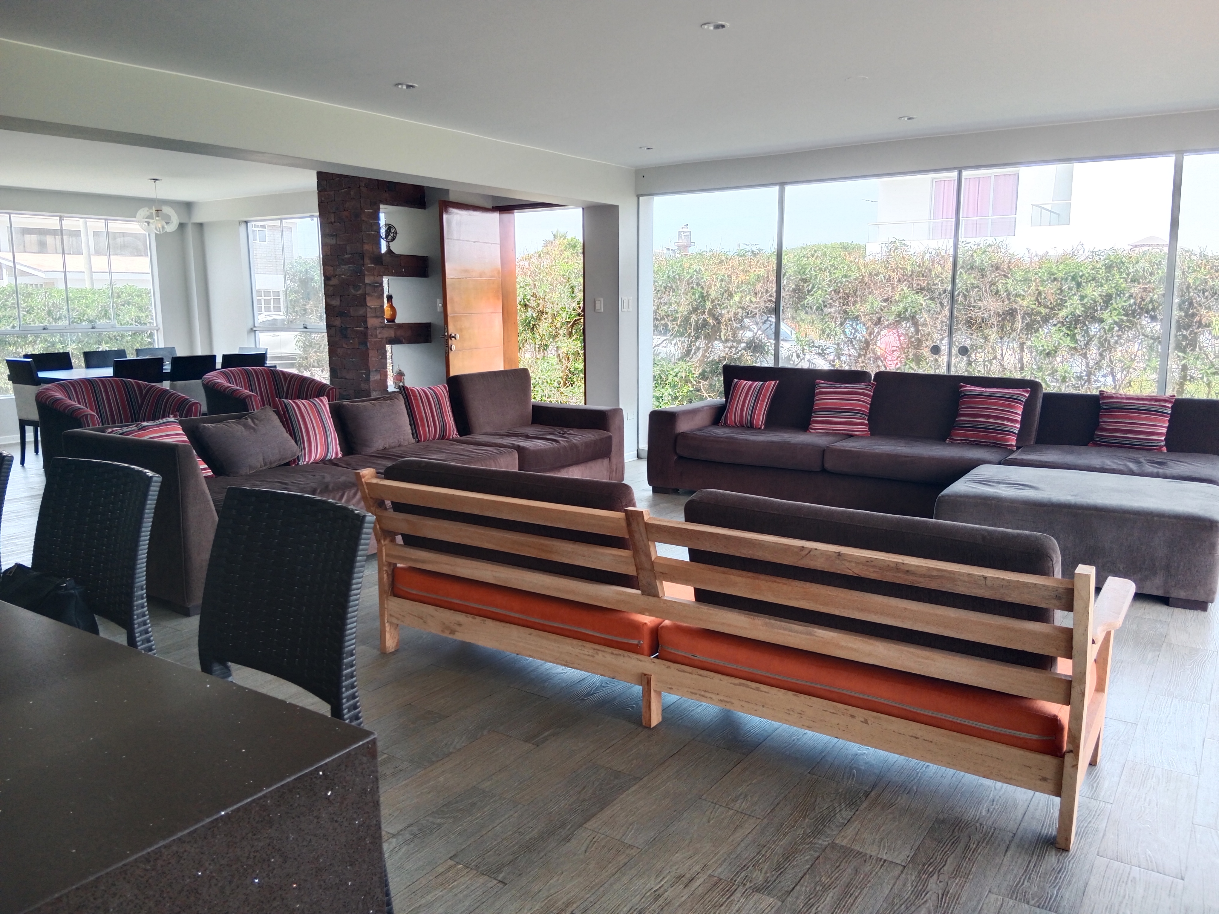 SE VENDE AMPLIA CASA EN LURIN – SOLIMAR
