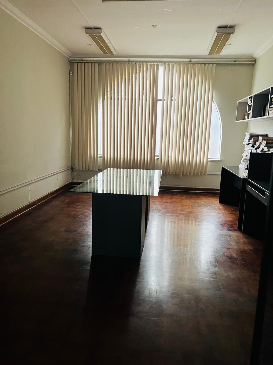 CASA EN ALQUILER EN LA MEJOR ZONA DE MIRAFLORES PARA OFICINA SIN LICENCIA O CASA DE REPOSO