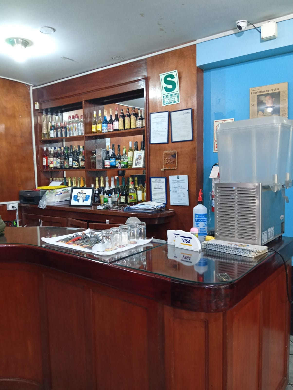 WhatsApp Image 2026-10-15 at 1.37.06 PM 🔥 ¡OPORTUNIDAD ÚNICA EN LINCE! SE TRASPASA LOCAL EMBLEMÁTICO DE 250 M², ¡LISTO PARA OPERAR! 🏢✨