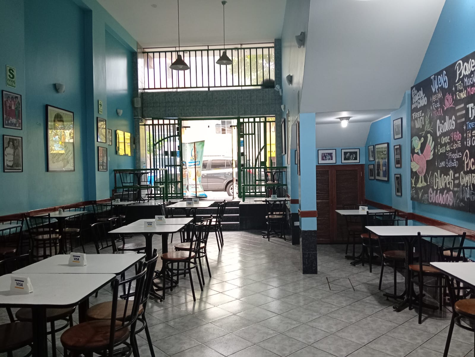 🔥 ¡OPORTUNIDAD ÚNICA EN LINCE! SE TRASPASA LOCAL EMBLEMÁTICO DE 250 M², ¡LISTO PARA OPERAR! 🏢✨